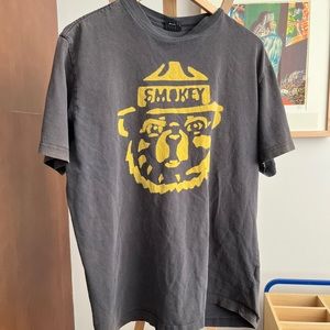Filson Mens large Smokey Bear t-shirt